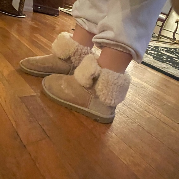 Ugg Bailey button boots - Picture 2 of 8